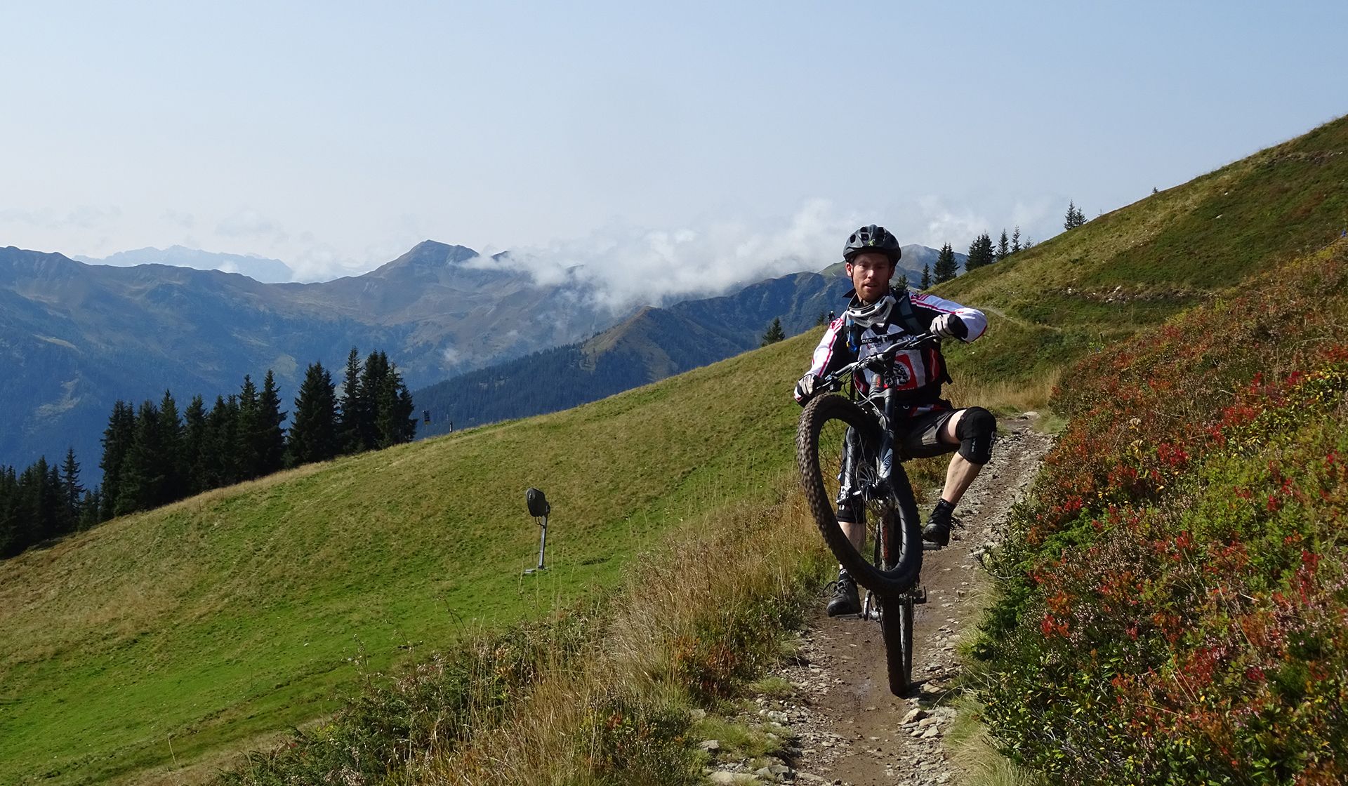 mtb-wheelie-technical-trails